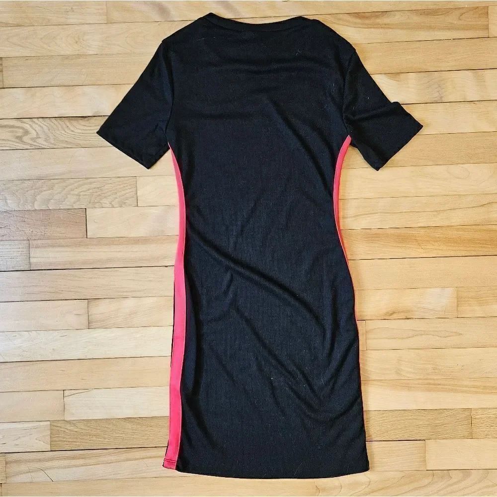 Divided Form Fitting Dress - Picture 7 of 9